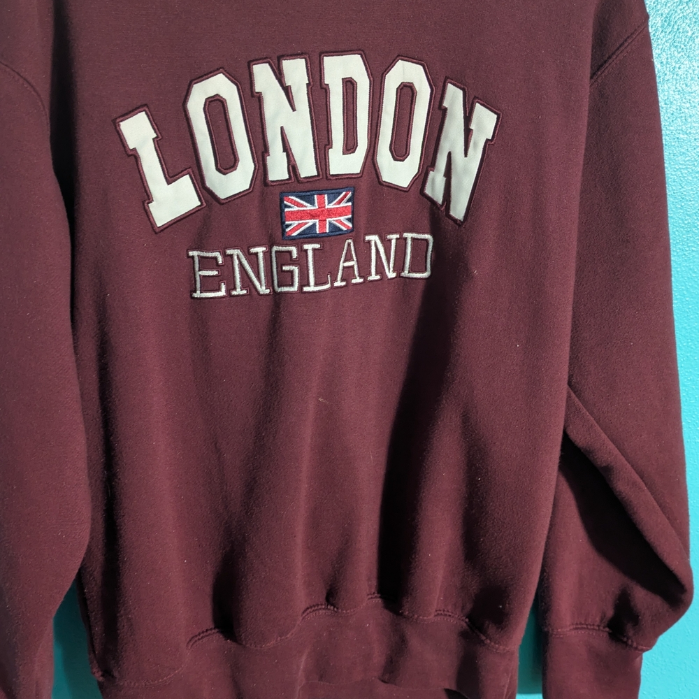 London England Burgundy Crewneck‎ Sweater